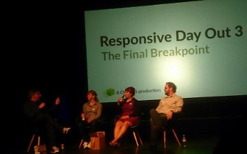 photo last chat on stage at responsive conference